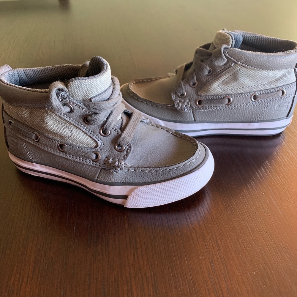 Sketchers Canvas High Tops